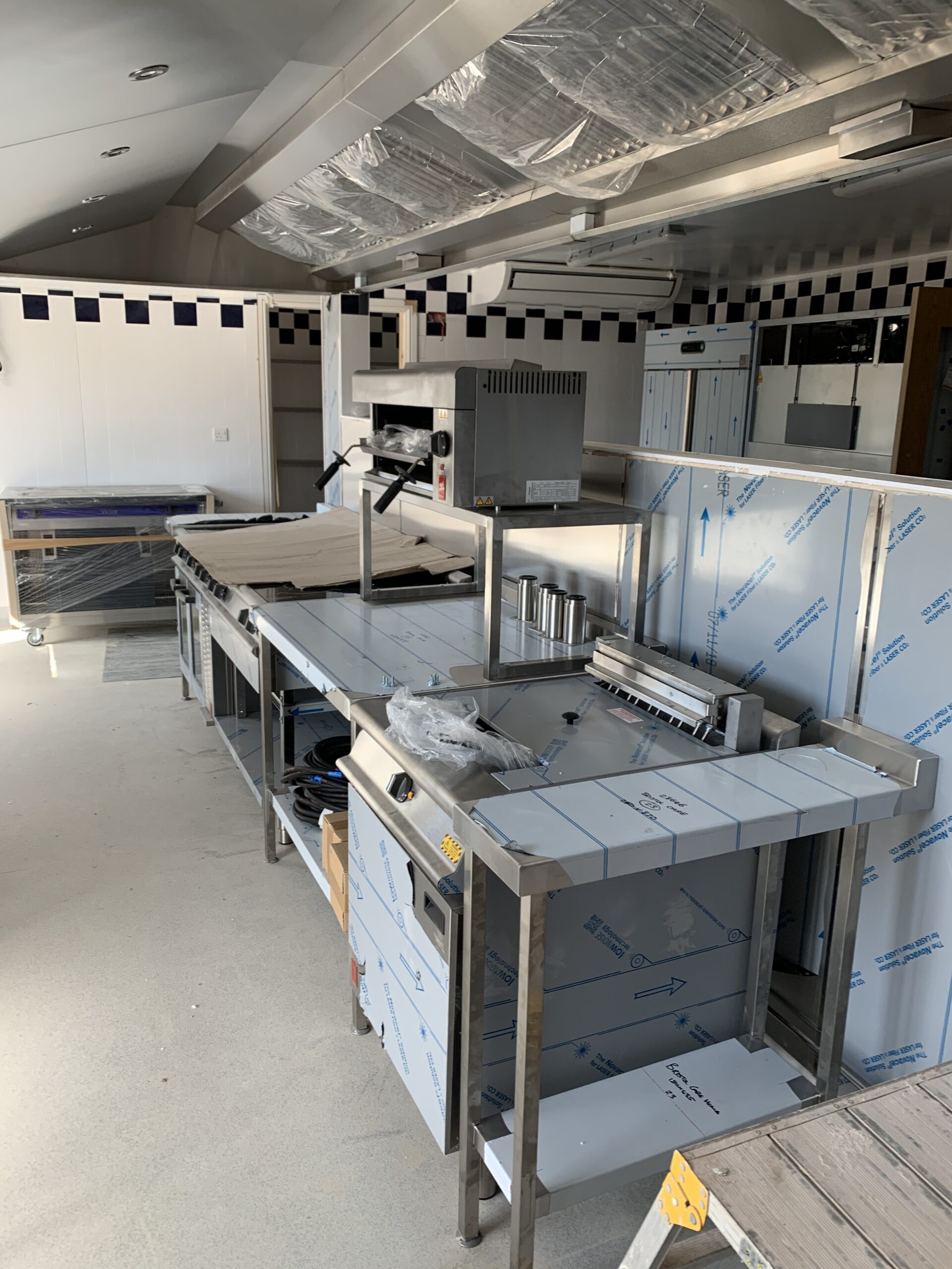 Bristol: Kitchen and Laundry Installation